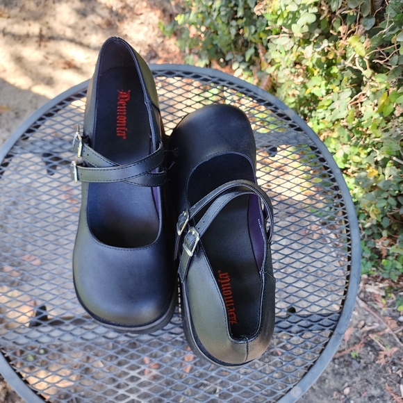 Demonia Kera - Picture 3 of 7